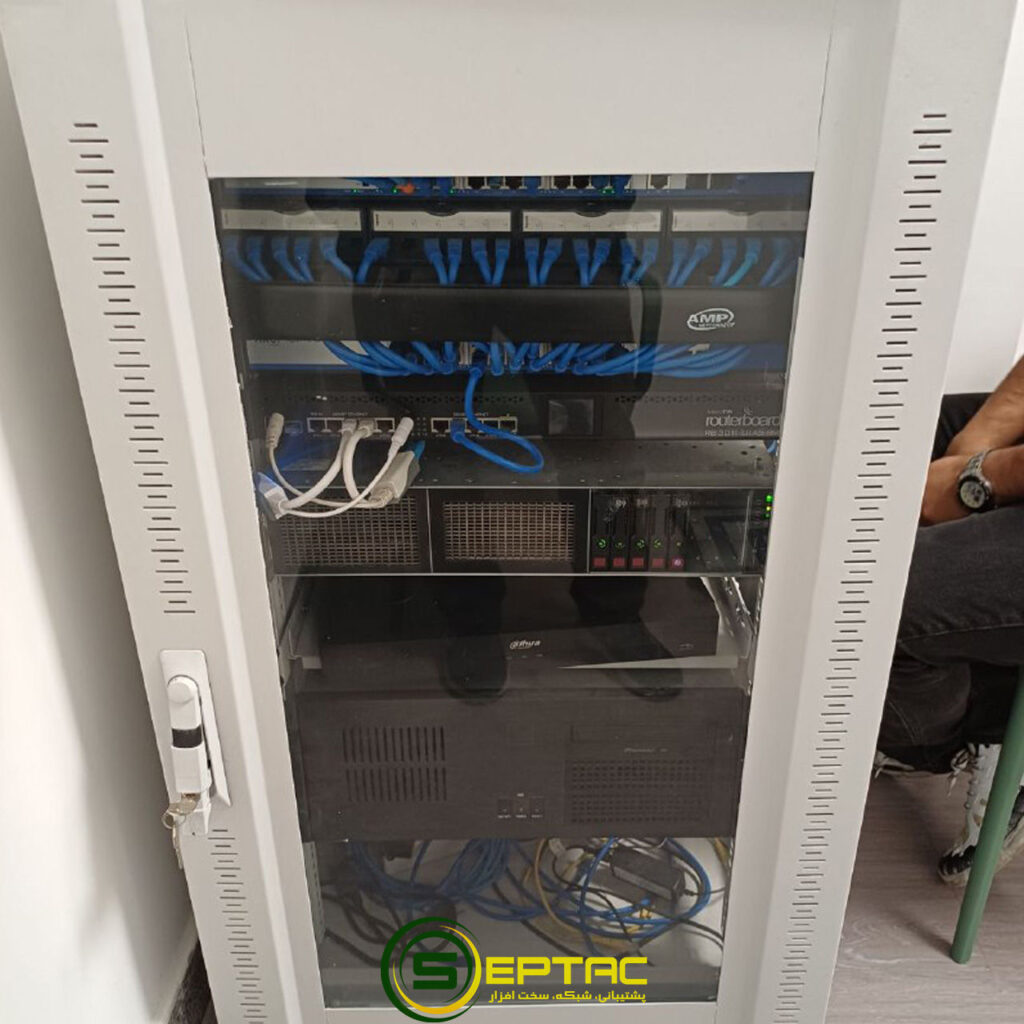 خدمات شبکه و سرور در مشهد